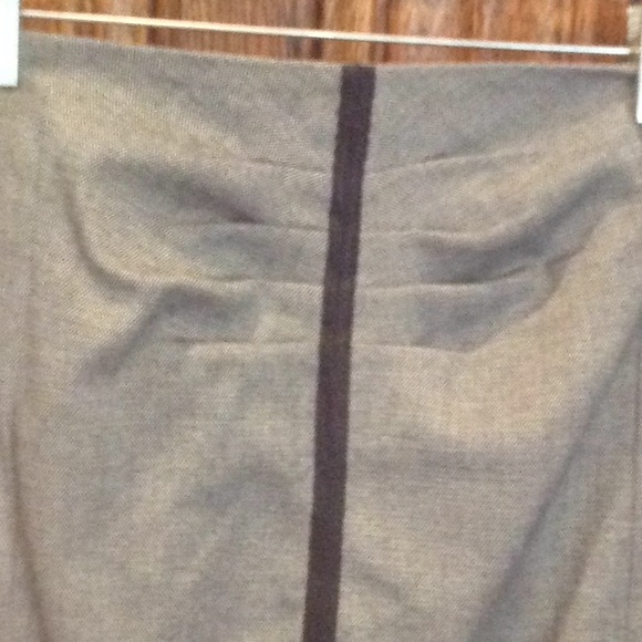 BEBE skirt! - Picture 3 of 4